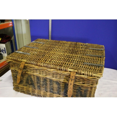 30 - Original and Rare Camden Market Traders Basket with Original Straps and Lead Weights to Lid. Marked ... 