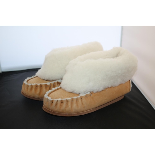 39 - Real Sheepskin Slippers Small Size