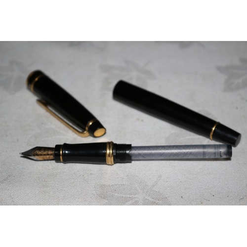 132 - Vintage Waterman Fountain Pen