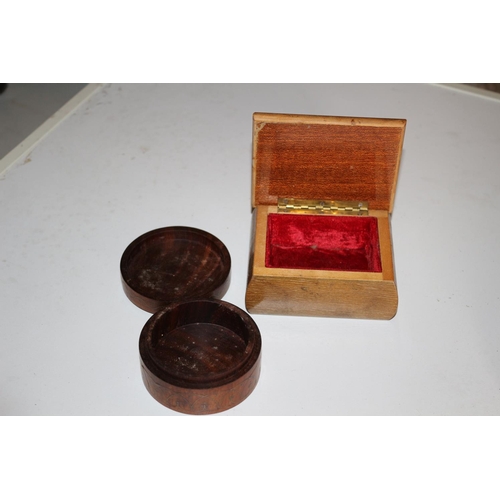 138 - Pair of Vintage Trinket Boxes, one with Carving to the Lid and the Second has Wire Inlay