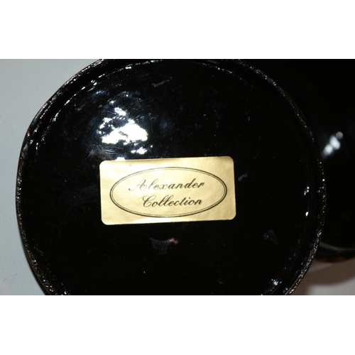 139 - Alexander Collection Trinket Box with Delightful Picture on the Lid of a Dog