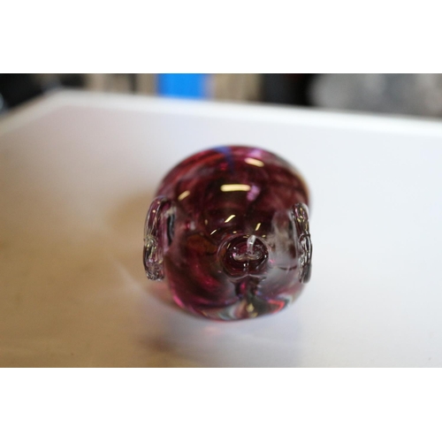 142 - Cute Kerry Glass Pig Paperweight