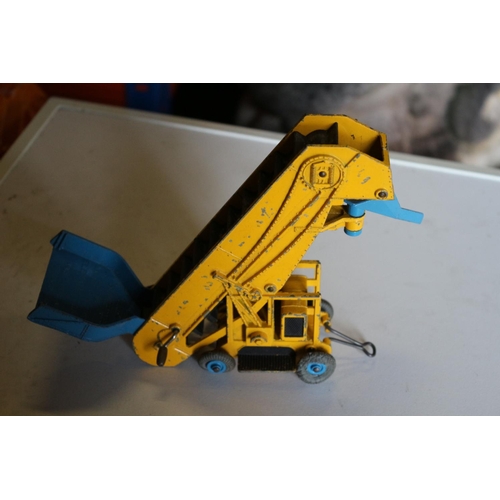 158 - Vintage Dinky Supertoys - Elevator Loader