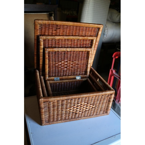 185 - Like New Trio of Wicker Baskets in 3 Sizes