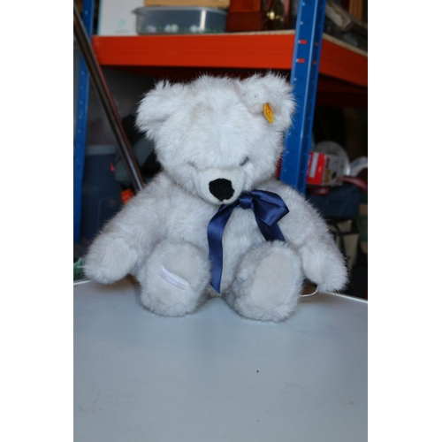 193 - Steiff Teddy Bear with Tag