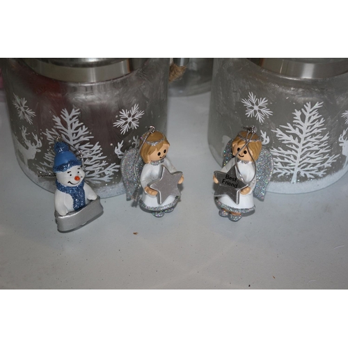 202 - Collection of Christmas Decorations