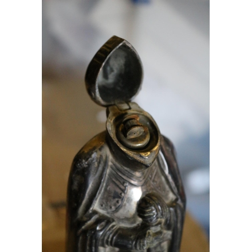 230 - Vintage Desk Lighter in the Design of a Knight