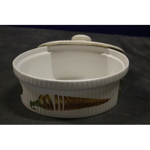 104 - Large Casserole Dish with Lid