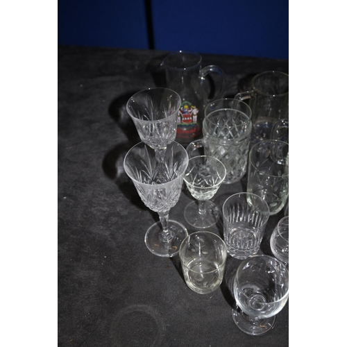 118 - Large Selection of Glassware including Pint Pot Barrel Glasses