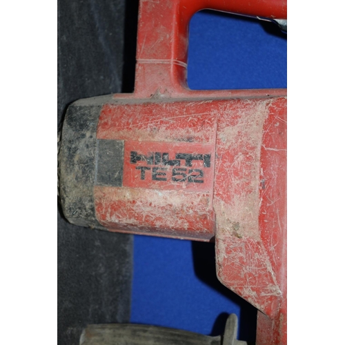 152 - Hilti TE52 Power Numatic Drill