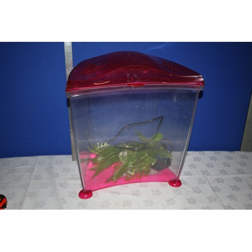 564 - Plastic Small Fish Tank with Contents