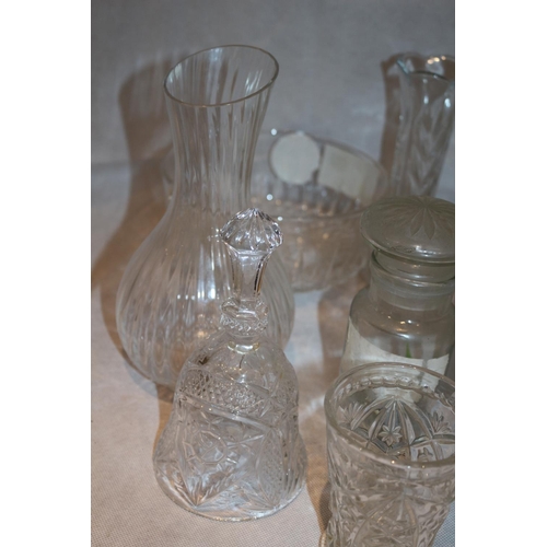 100 - A large assortment of clear glass including a paperweight