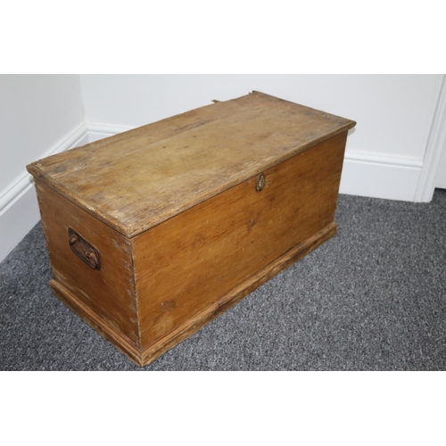 108 - Pine vintage trunk requiring repair to hinges and lid