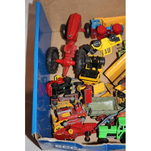 125 - Box of mainly Diecast model farming vehicles including Matchbox