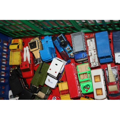 175 - A box of mainly diecast vehicles