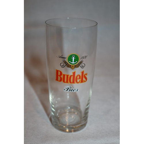 215 - 12 Budels Bier glasses