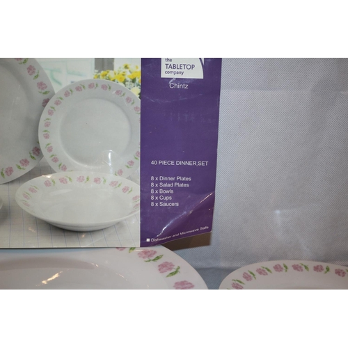 31 - Tabletop Chintz Dinnerware, full set with 40 pieces, complete with leaflet.