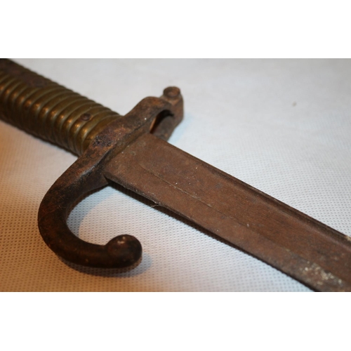 69 - Old Metal long blade Bayonet