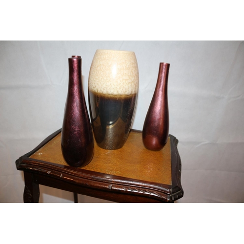 93 - Small wooden table with 4 coloured vases