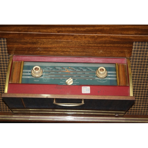 10 - Great Retro GEC Stereo Radiogram in Wood Cabinet. Radio Lights up but not Fully Tested. This is a Gr... 