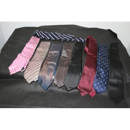 53 - 9 Men's Neck Ties of Various Patterns and Colours