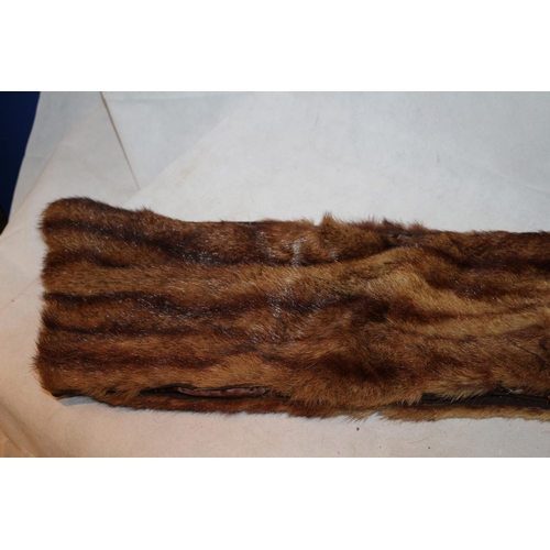 57 - Vintage fur Stole