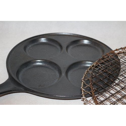 203 - Aga Heavy Pancake/Griddle Plate Marked 907314 and Aga Fish/Burger Grill