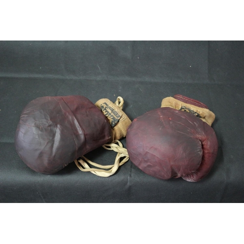 221 - Vintage Baily's Glastonbury Dark Red Boxing Gloves