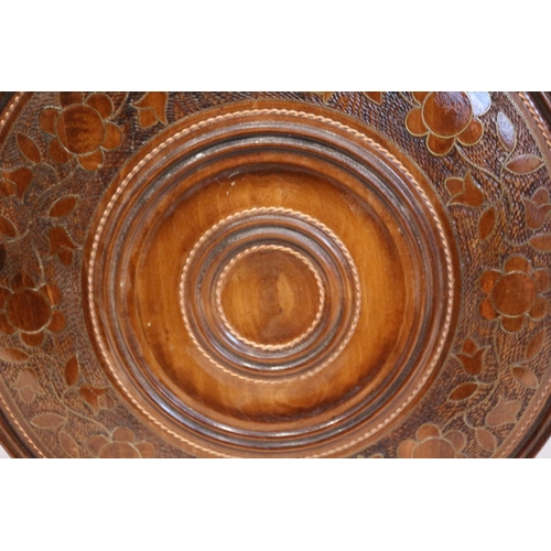 257 - A Polish Wooden Talerz (Plate) Hand Made With Decorative Pattern Complete with Copper Inlay