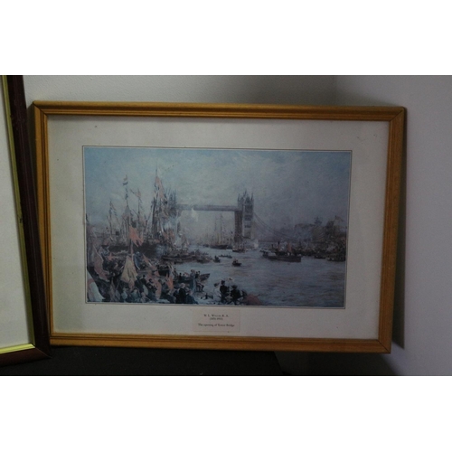 383 - 4 Framed and Glazed Prints of London Landmarks