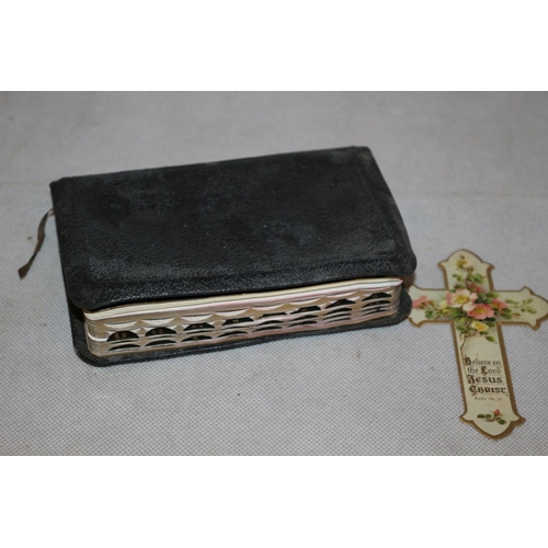 141 - Vintage Pocket Holy Bible with Holy Cross Book Marks