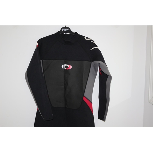 199 - Osprey Wetsuit and Uv 50 plus Protection Top