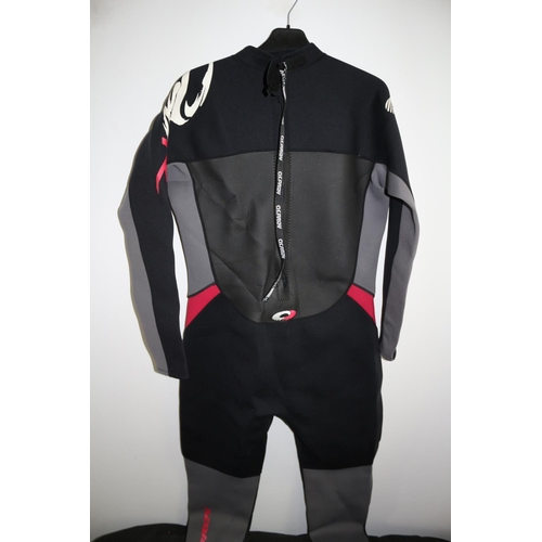 199 - Osprey Wetsuit and Uv 50 plus Protection Top