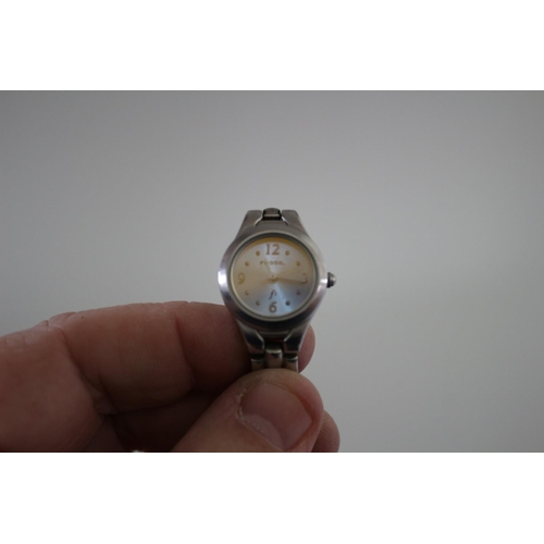 479 - Ladies Fossil Wrist Watch F2