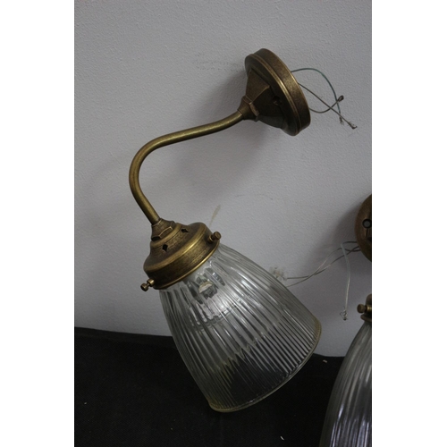 482 - Two Brass Wall Lamps With Glass Shades Un-Tested