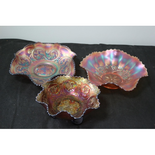 487 - 3 Decorative Carnival Glass  Bowls