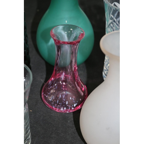 492 - 8 Glass Vases of Various Style And Sizes