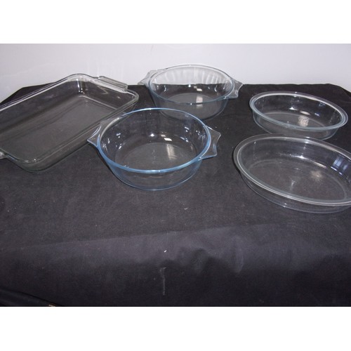 494 - 4 Pyrex  Dishes 2 Round And 2 Oval Plus 1 Anchor Dish 35cm x 23cm. ALL FUNDS GOING TO LAST CHANCE AN... 