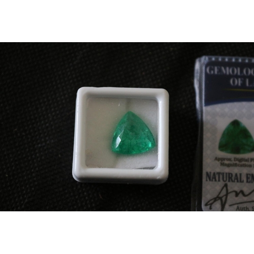 512 - Synthetic Emerald With GIL Certificate, Weight (ct) 8.62. Shape And Cut Trilloin