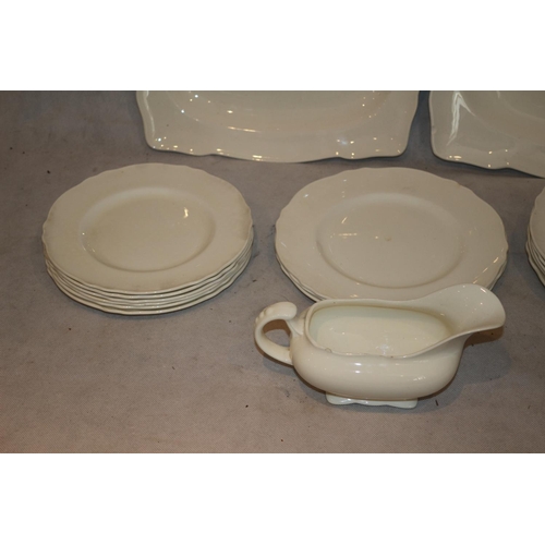 531 - Royal Winton Grimwades 17 Piece Dinner Set Some A/F