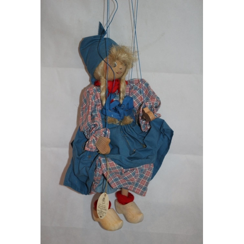 538 - Great Aged Handcrafted Puppet Of Young Girl in Box