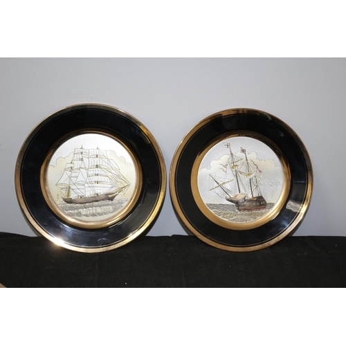 555 - 2 Chokin Ware Plates with 24ct gold edging. Cutty Sark and Mayflower