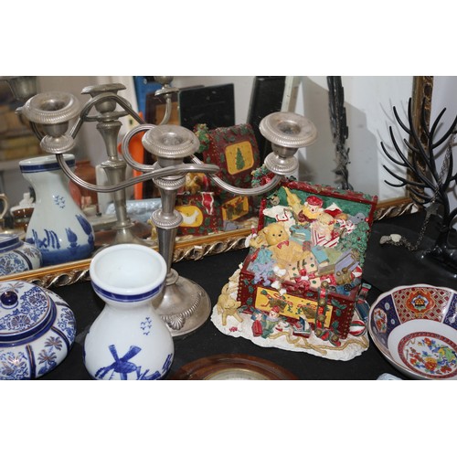 41 - This Lot is for Those who Love a Rummage as this is a Huge Quantity of Mixed Items Including Mirror,... 