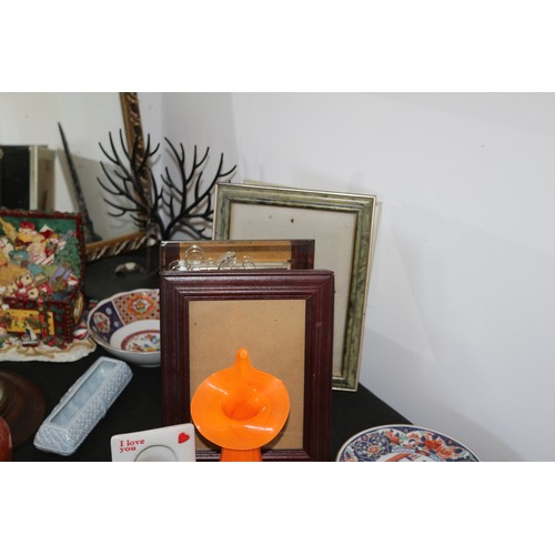 41 - This Lot is for Those who Love a Rummage as this is a Huge Quantity of Mixed Items Including Mirror,... 