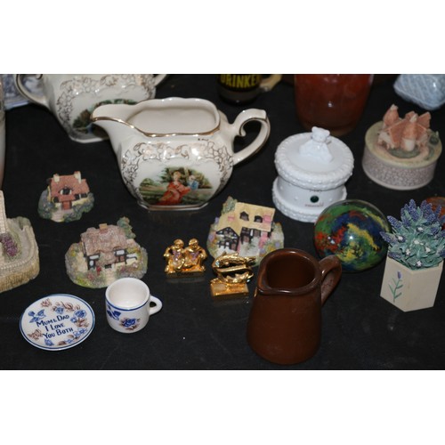 41 - This Lot is for Those who Love a Rummage as this is a Huge Quantity of Mixed Items Including Mirror,... 