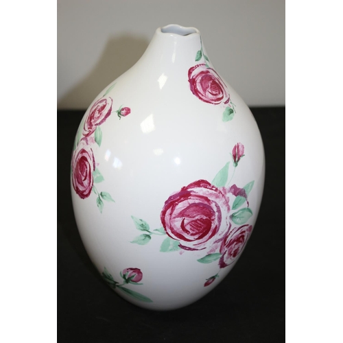 233 - Boxed Royal Doulton Rose Clouds Teardrop Vase