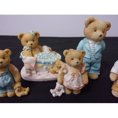 255 - A Nice Assortment Of Cherished Teddies