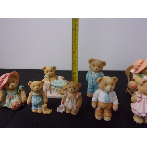 255 - A Nice Assortment Of Cherished Teddies