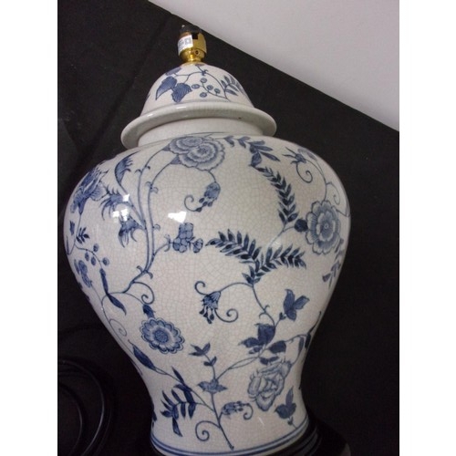 256 - Good Size Ginger Jar Table Lamp With Blue And White Pattern. Un Tested Top Fitting Need Replacing