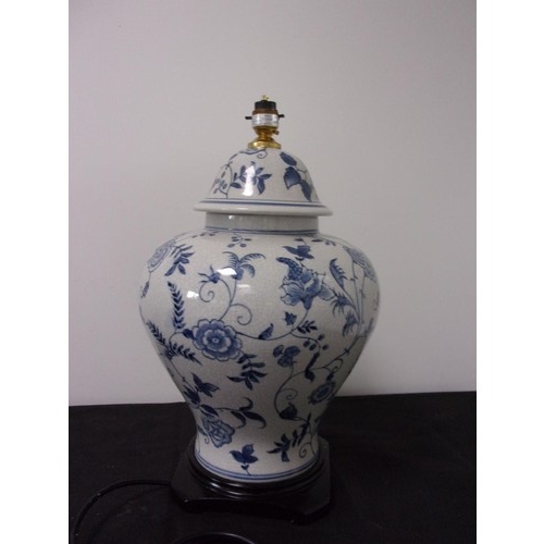 256 - Good Size Ginger Jar Table Lamp With Blue And White Pattern. Un Tested Top Fitting Need Replacing